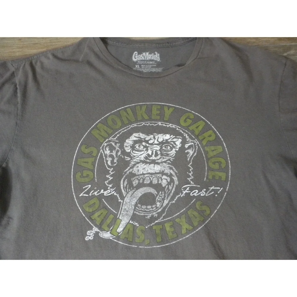 Gas Monkey Garage T-shirt XL Gray Blood‎ Sweat Beers Custom Cars Dallas Grunge